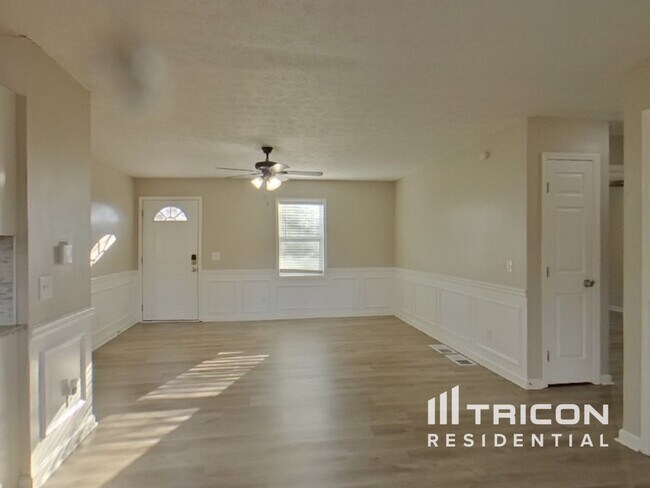 1360 Allendale Dr in Cumming, GA - Building Photo - Building Photo