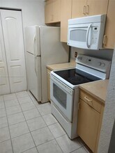 208 Belmont Ln in North Lauderdale, FL - Building Photo - Building Photo