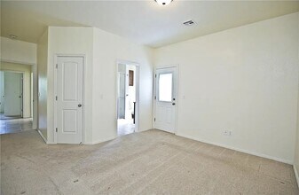 4428 W Bungalow St in Fayetteville, AR - Building Photo - Building Photo
