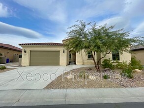 17 Bodega in Rancho Mirage, CA - Foto de edificio - Building Photo