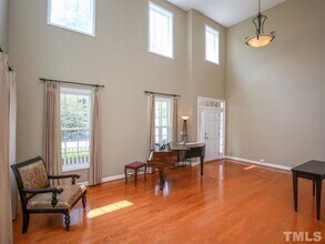 204 Few Cir in Durham, NC - Foto de edificio - Building Photo