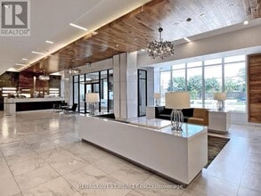 7890 Bathurst St in Vaughan, ON - Building Photo - Building Photo