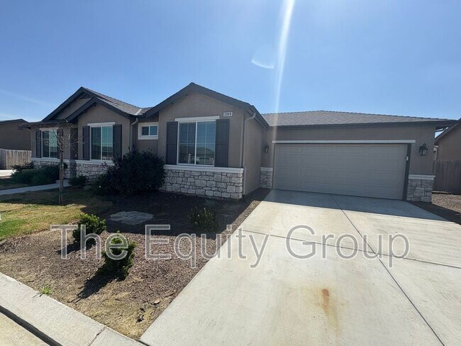 3949 W Nellis Ave in Visalia, CA - Building Photo - Building Photo