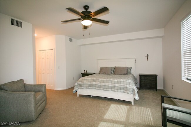 12035 Hawthorn Lake Dr