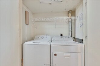 529 Southwest Pkwy in College Station, TX - Building Photo - Building Photo