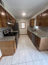 2326 S Fountain St in Wichita, KS - Building Photo - Building Photo