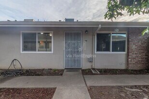 2178 Lucerne Ave in Stockton, CA - Building Photo