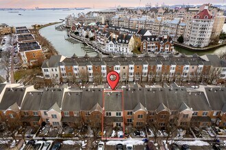 36 Independence Way in Jersey City, NJ - Building Photo - Building Photo