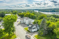 41 Monument Street in Winslow, ME - Foto de edificio - Building Photo