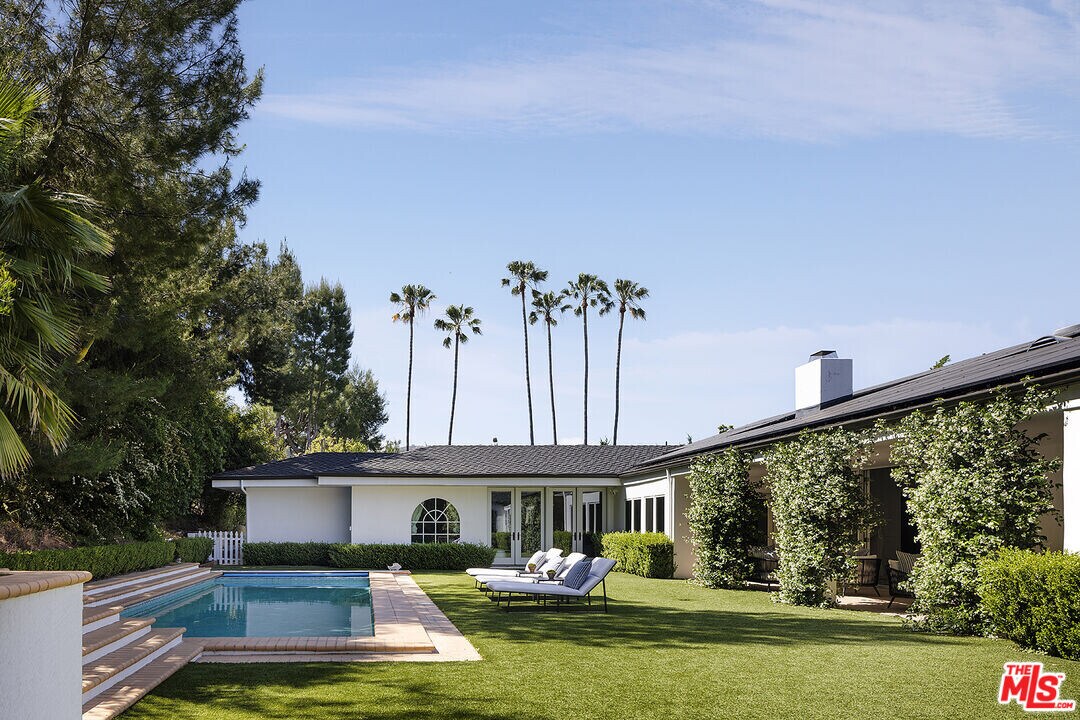 4330 Grimes Pl in Los Angeles, CA - Building Photo