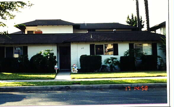 616 Fashion Park St in Orange, CA - Building Photo - Building Photo