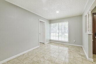 623 E Cypresswood Dr in Spring, TX - Building Photo - Building Photo