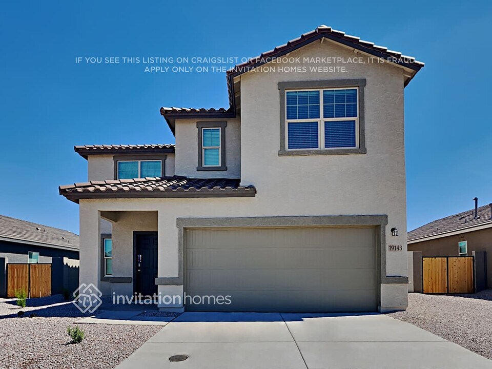 19143 W Elm St in Litchfield Park, AZ - Building Photo
