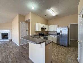 6863 Cedar Ridge Cir in Milton, FL - Building Photo - Building Photo