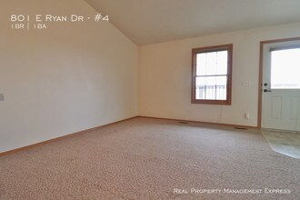801 Ryan Dr-Unit -#4 in Tea, SD - Building Photo - Building Photo