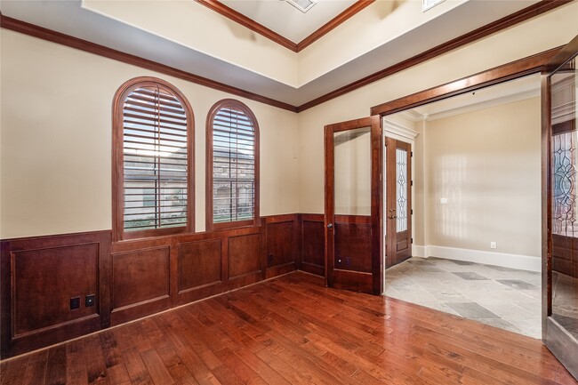 property at 4222 Stonebrook Ln