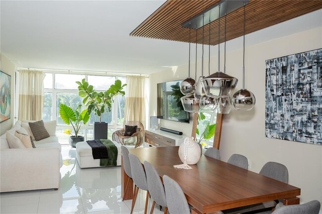 property at 3375 N Country Club Dr