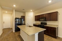 212 Rough Holw Cv in San Marcos, TX - Building Photo - Building Photo