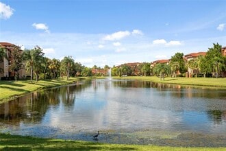5542 Metrowest Blvd in Orlando, FL - Building Photo - Building Photo