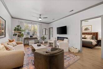 Lorian in Denver, CO - Foto de edificio - Building Photo