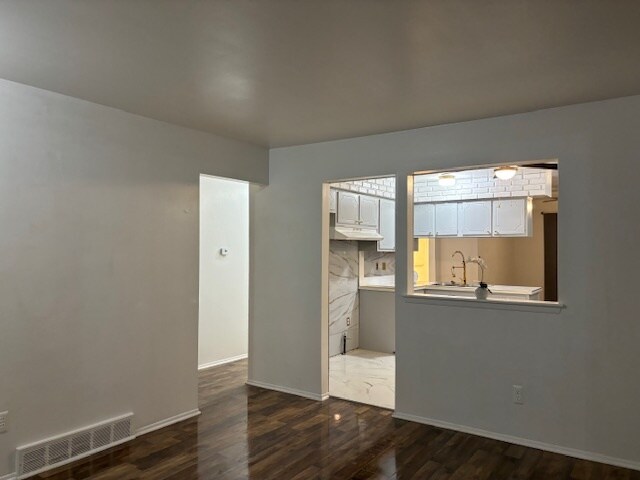 20461 Kentucky St in Detroit, MI - Building Photo - Building Photo
