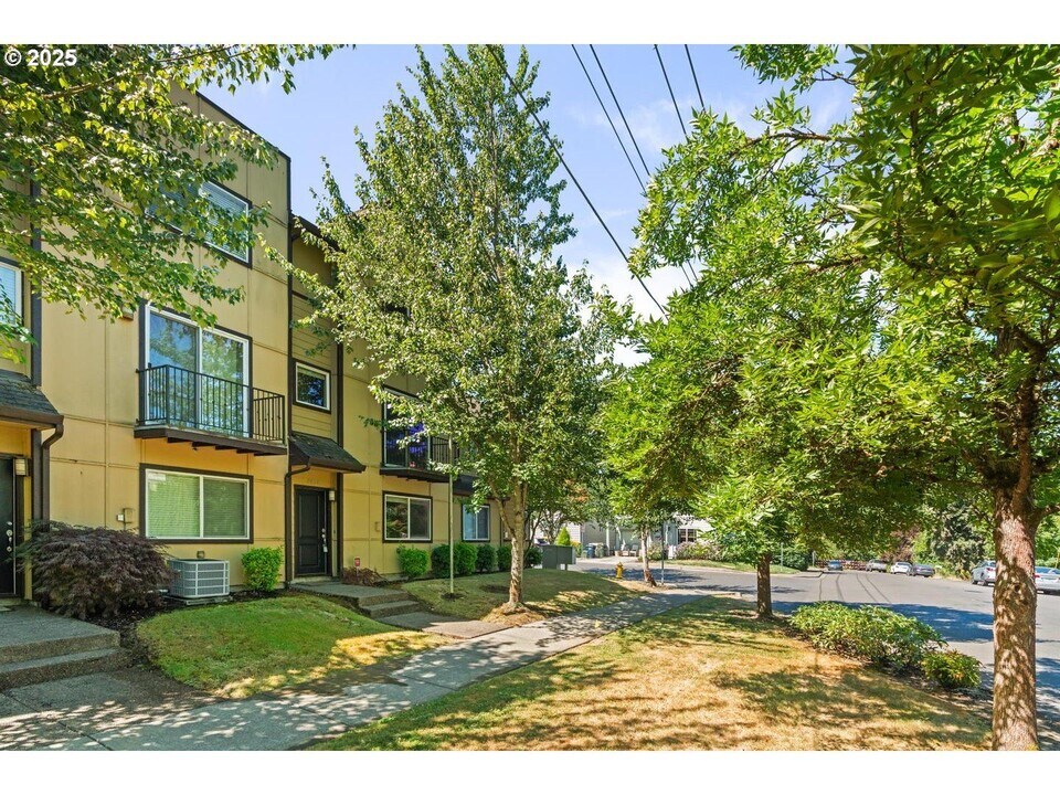 2834 SW Tranquility Terrace in Beaverton, OR - Building Photo
