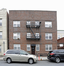 1616 Bergenline Ave in Union City, NJ - Building Photo - Building Photo