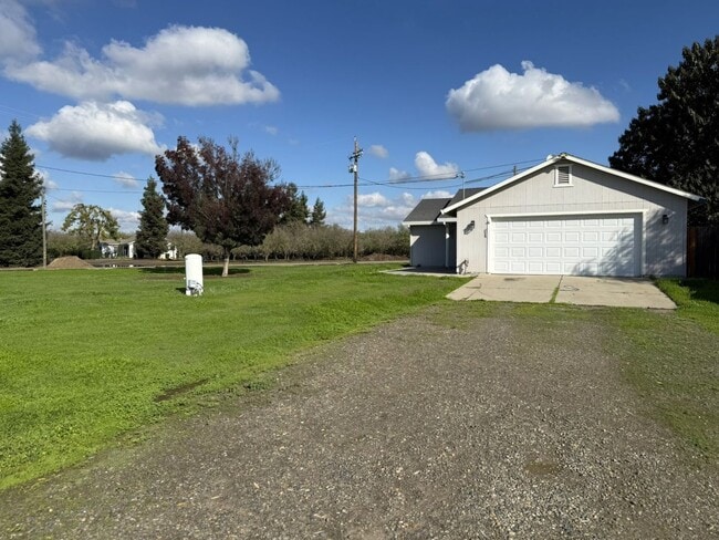 508 S Whealan Rd in Le Grand, CA - Building Photo - Building Photo