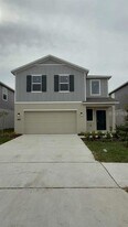 3654 Hardman Dr in Lake Wales, FL - Building Photo