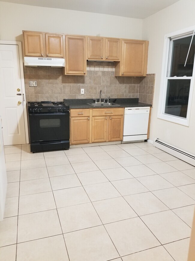 2100 E Edgar Rd Rentals in Linden, NJ