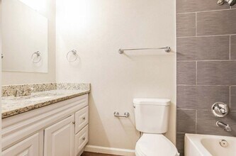 1513 S Dearborn St in Aurora, CO - Foto de edificio - Building Photo