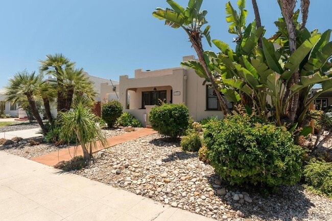 4544 Kensington Dr in San Diego, CA - Building Photo - Building Photo