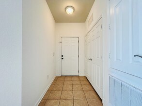 3326 Robert Trent Jones Dr, Unit 40302 in Orlando, FL - Building Photo - Building Photo