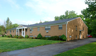 330 Broad Meadows Blvd Apartamentos