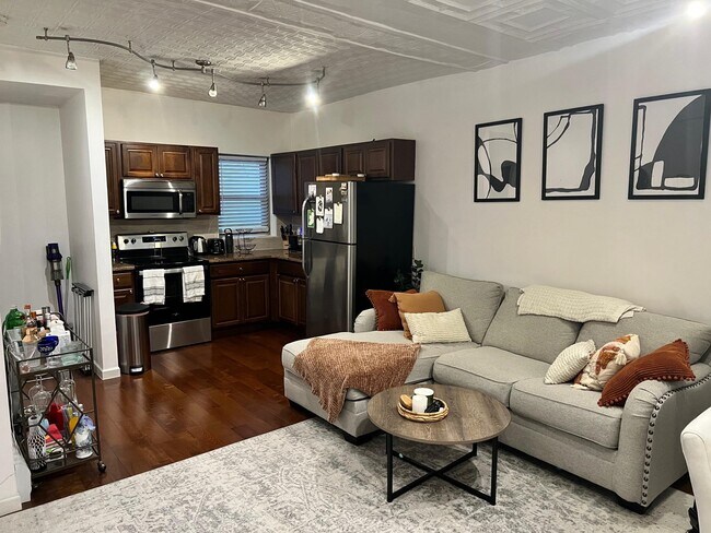 209 Adams St in Hoboken, NJ - Building Photo - Building Photo