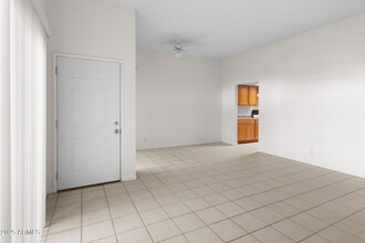 725 S Lebanon Ln in Tempe, AZ - Building Photo - Building Photo