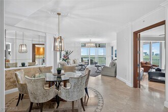 285 Grande Way in Naples, FL - Building Photo - Building Photo