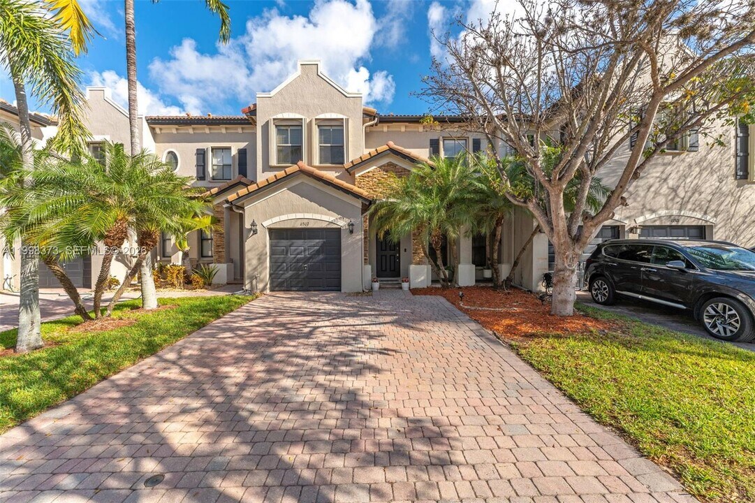 11307 SW 238th St in Homestead, FL - Building Photo