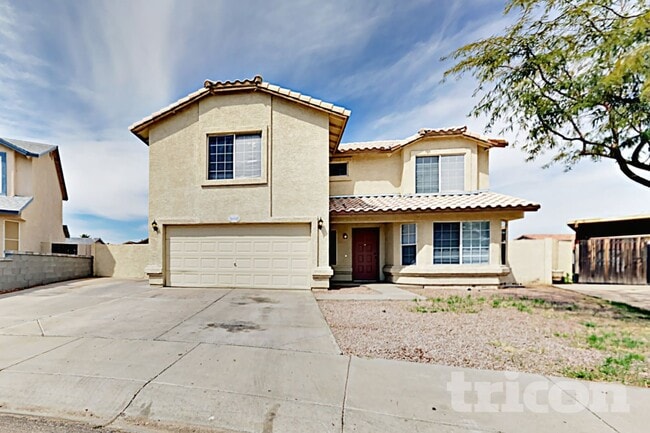 8668 W Hubbell St in Phoenix, AZ - Foto de edificio - Building Photo