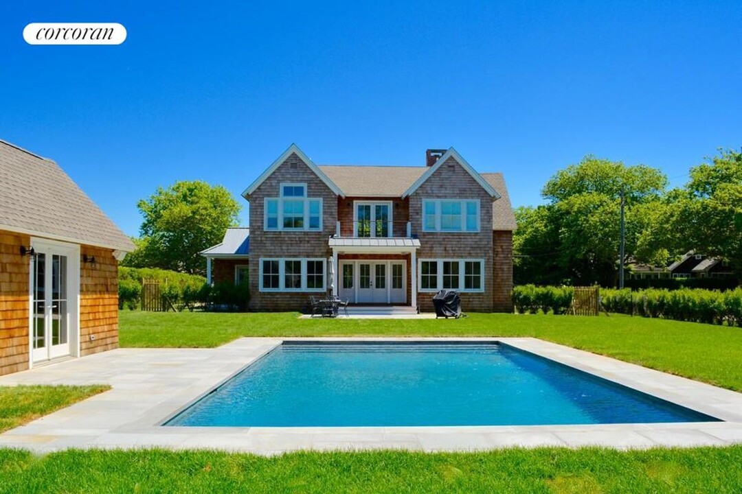 23 Gansett Ln in Amagansett, NY - Foto de edificio