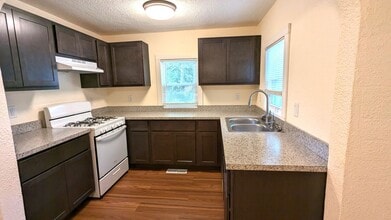 85 Amsterdam Ave in Muskegon Heights, MI - Building Photo - Building Photo
