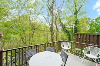 37 Sheep Hill Rd in Greenwich, CT - Building Photo - Building Photo