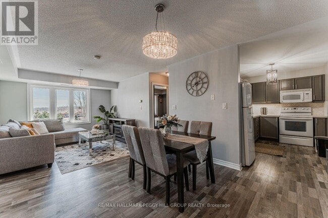 500 Mapleview Dr W in Barrie, ON - Building Photo - Building Photo