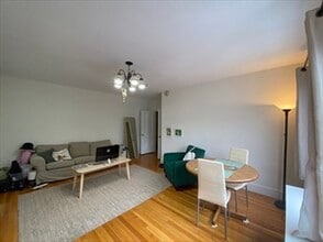 89 Glen Rock Ave in Malden, MA - Foto de edificio - Building Photo