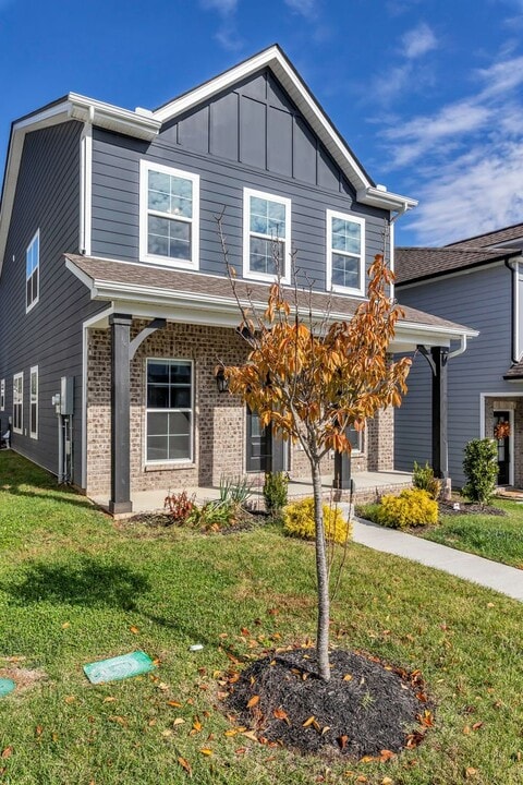 217 Sea Breeze Ln in La Vergne, TN - Building Photo