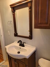605 Grove St in Clifton, NJ - Building Photo - Building Photo