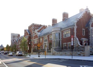Pauli Murray and Benjamin Franklin College in New Haven, CT - Foto de edificio - Building Photo