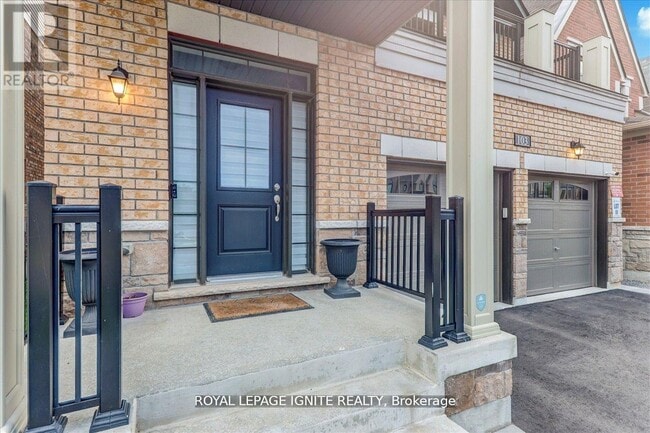 103 Bremner St in Whitby, ON - Building Photo - Building Photo