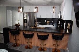 2119 E Ellicott St in Tampa, FL - Building Photo - Building Photo