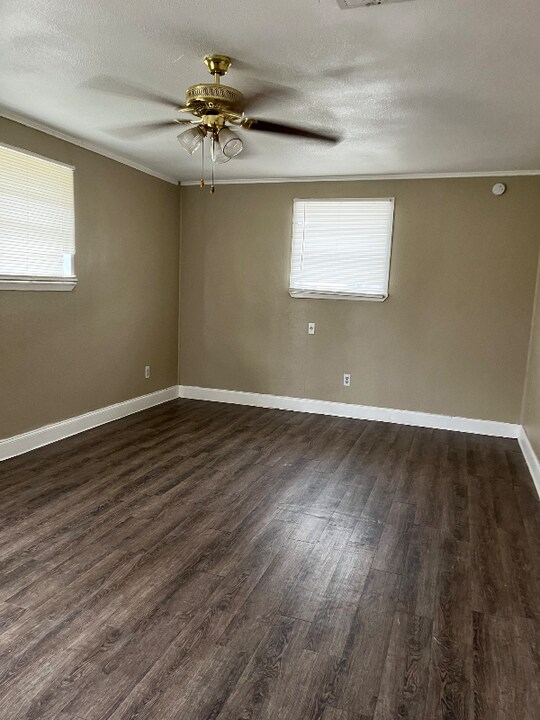 1220 Cohen St in Marrero, LA - Foto de edificio